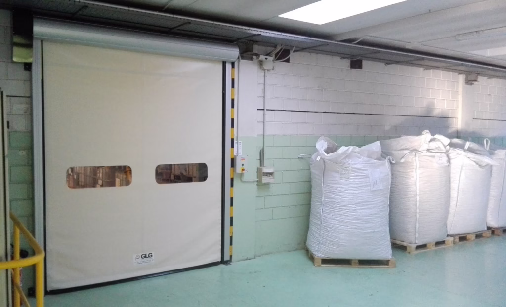 alúmina de glg puerta rápida de PVC para ambientes corrosivos