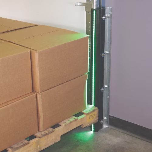 TKO DOCK DOOR PUERTAS IMPACTABLES INDUSTRIALES PUERTAS IMPACTABLES PARA ANDENES DE CARGA CDMX MEXICO MONTERREY